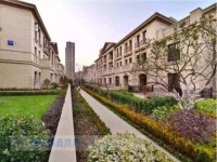 王庭世家 带汽车位 二年到  诚心卖 王庭世家